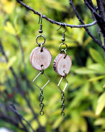 wood raw brass diamond + chain earrings