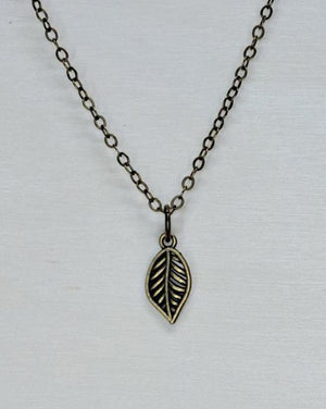 Leaf Brass Short Necklace