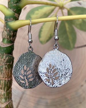 tree cutout silver disc earrings