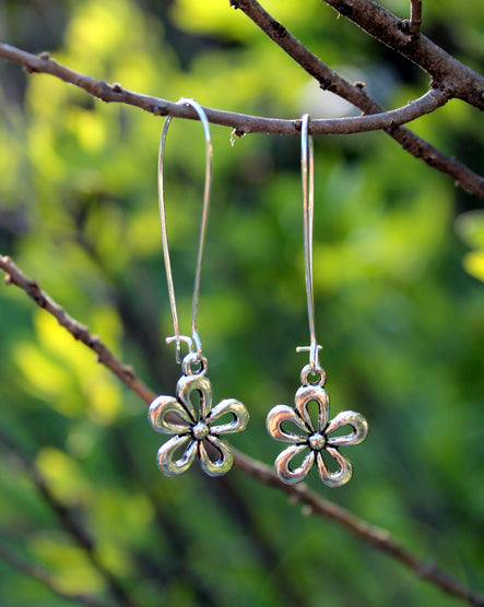 daisy silver earrings