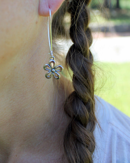 daisy silver earrings
